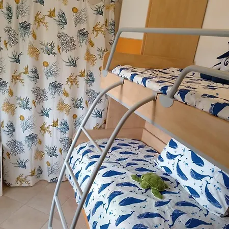 Bed and Breakfast Lo Scrigno Sul Mare 3*