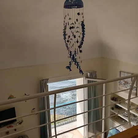 Lo Scrigno Sul Mare Bed and Breakfast